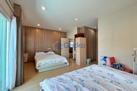 House in Pattaya, Thailand 3 bedrooms № 199583 - photo 20