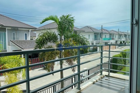 House in Pattaya, Thailand 3 bedrooms № 196967 - photo 11