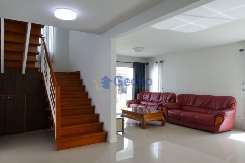 House in Pattaya, Thailand 3 bedrooms № 196967 - photo 7