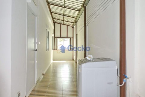House in Pattaya, Thailand 3 bedrooms № 196967 - photo 13