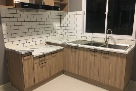 House in Pak Kret, Thailand 3 bedrooms № 169014 - photo 5