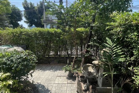 Townhouse in Phra Khanong, Bangkok, Thailand 3 bedrooms № 169019 - photo 3