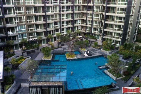 Apartment in Pattaya, Thailand 2 bedrooms № 193244