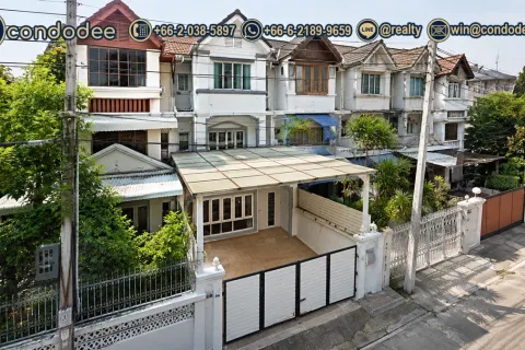 Townhouse à Watthana, Bangkok, Thaïlande 4 chambres № 200604