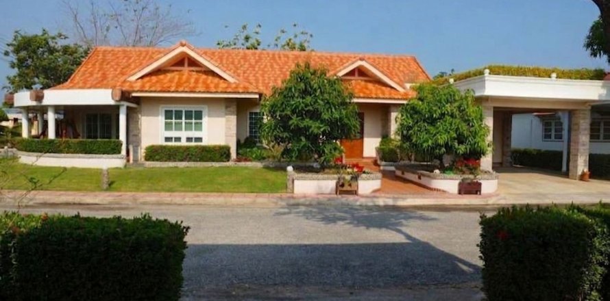 House in Klaeng, Thailand 4 bedrooms № 173253