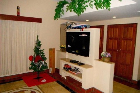 House in Klaeng, Thailand 4 bedrooms № 173253 - photo 4