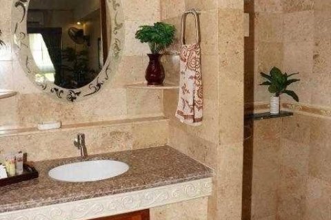 House in Klaeng, Thailand 4 bedrooms № 173253 - photo 20