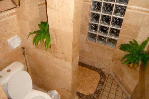 House in Klaeng, Thailand 4 bedrooms № 173253 - photo 17