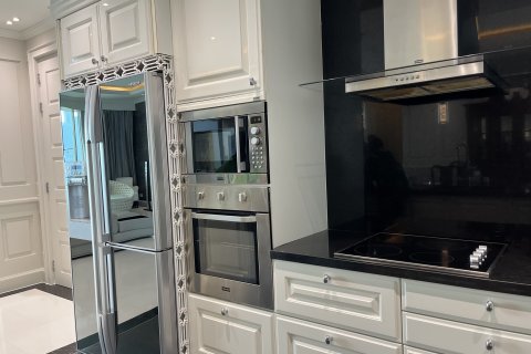 Condo à Watthana, Bangkok, Thaïlande, 4 chambres № 137311 - photo 23