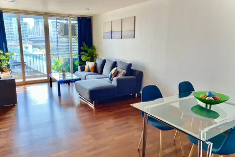 Studio in the Condo in Watthana, Bangkok, Thailand  № 137309 - photo 1