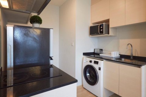 Кондоминиум с 2 спальнями в Хуай Кванге, Бангкок, Таиланд № 137314 - фото 14