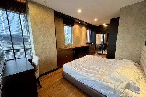 Studio in the Condo in Khlong Toei, Bangkok, Thailand № 169235 - photo 3