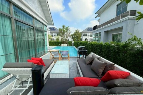 Maison à Samut Prakan, Thaïlande 4 chambres № 154949 - photo 12