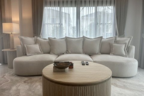 House in Phuket, Thailand 4 bedrooms № 154951 - photo 3