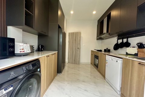 House in Phuket, Thailand 4 bedrooms № 154951 - photo 19