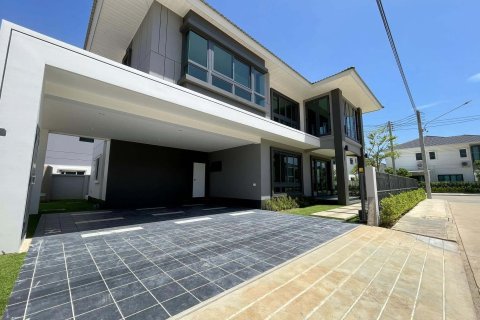 House in Phuket, Thailand 4 bedrooms № 154951 - photo 8