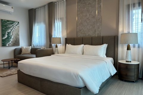 House in Phuket, Thailand 4 bedrooms № 154951 - photo 29