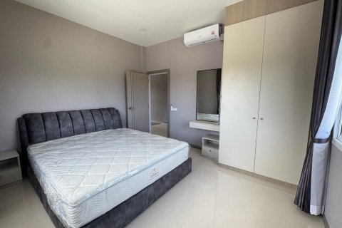 Villa in Pattaya, Thailand 5 bedrooms № 138337 - photo 8