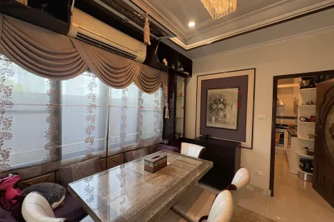 Casa de 3 dormitorios en Pattaya, Tailandia № 210576 - foto 4