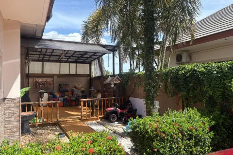 Casa de 3 dormitorios en Pattaya, Tailandia № 210576 - foto 16