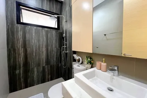 Casa de 2 dormitorios en Pattaya, Tailandia № 210577 - foto 10