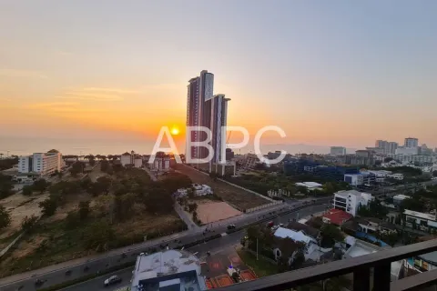 Condominio de 2 dormitorios en Jomtien Beach, Pattaya, Tailandia № 210578 - foto 4