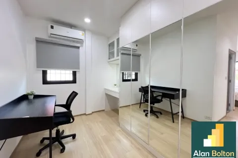 House in Pattaya, Thailand 3 bedrooms № 210580 - photo 18