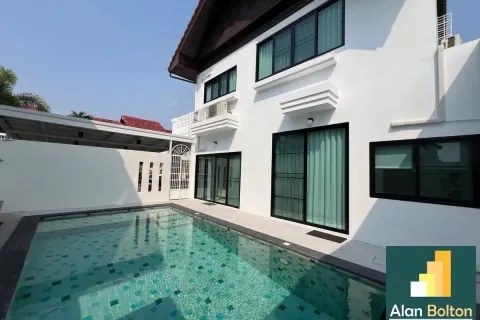 House in Pattaya, Thailand 3 bedrooms № 210580 - photo 6