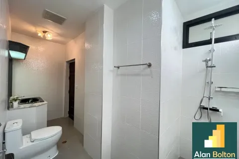 House in Pattaya, Thailand 3 bedrooms № 210580 - photo 8
