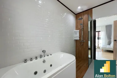 House in Pattaya, Thailand 3 bedrooms № 210580 - photo 21