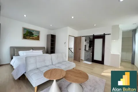 House in Pattaya, Thailand 3 bedrooms № 210580 - photo 15