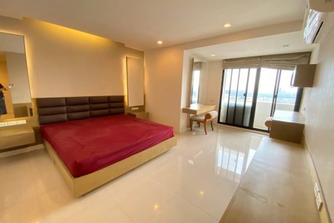 Penthouse in Watthana, Bangkok, Thailand 5 bedrooms № 133657 - photo 7