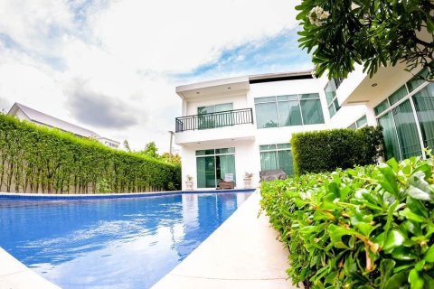 Villa à Bang Bon, Bangkok, Thaïlande 4 chambres № 133658 - photo 1