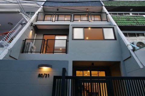 Townhouse à Watthana, Bangkok, Thaïlande 3 chambres № 133656 - photo 23