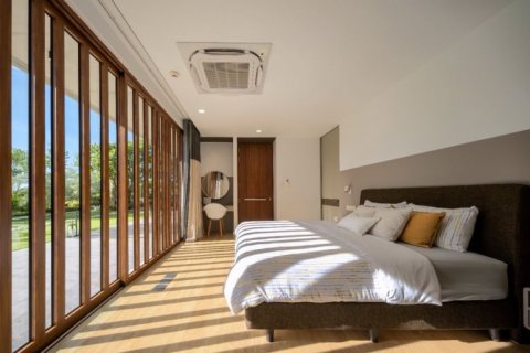 Villa in Chonburi, Thailand 5 bedrooms № 133655 - photo 9