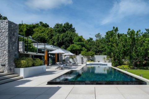 Villa in Chonburi, Thailand 5 bedrooms № 133655 - photo 2