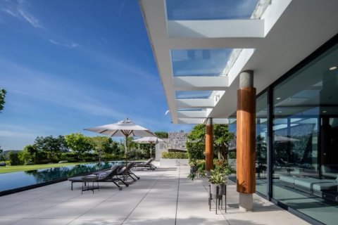 Villa in Chonburi, Thailand 5 bedrooms № 133655 - photo 14