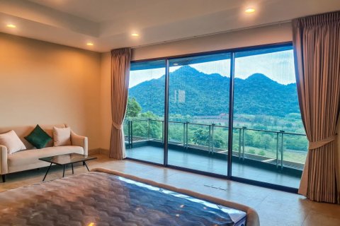 Кондоминиум с 3 спальнями в Накхонратчасиме, Таиланд № 133659 - фото 11