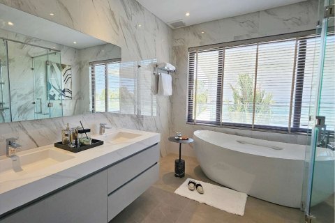 House in Pattaya, Thailand 3 bedrooms № 152102 - photo 5