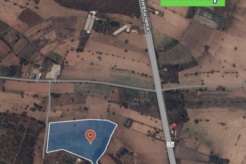 Земельный участок в Накхонратчасиме, Таиланд 40000м2  № 158583