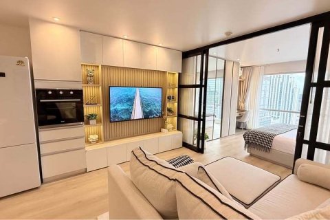 Studio in the Condo in Watthana, Bangkok, Thailand  № 158584 - photo 9