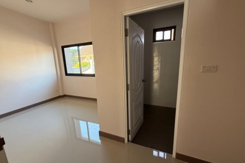 Townhouse in Hua Hin, Thailand 3 bedrooms № 153454 - photo 20