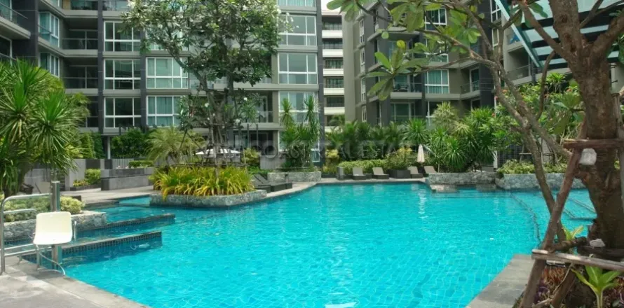 Estudio en el condominio en Pattaya, Tailandia № 212319
