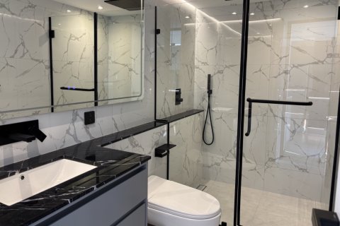 Appartement à Pattaya, Thaïlande 2 chambres № 163822 - photo 12