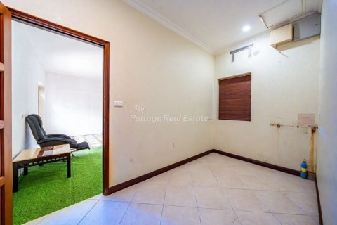 House in Pattaya, Thailand 4 bedrooms № 163819 - photo 12