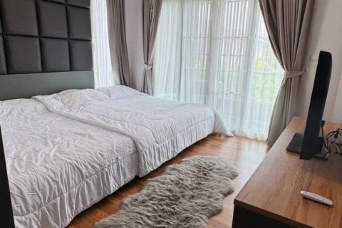 Maison à Hang Dong, Thaïlande 4 chambres № 136575 - photo 16