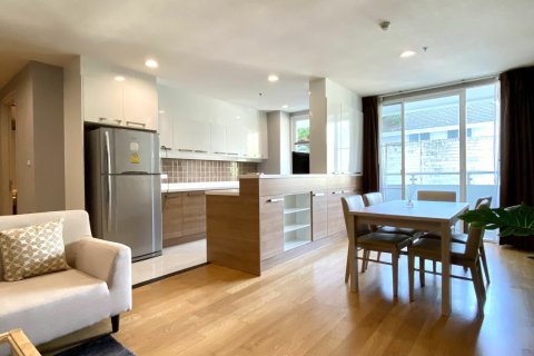 Condo in Watthana, Bangkok, Thailand, 2 bedrooms  № 148401 - photo 8