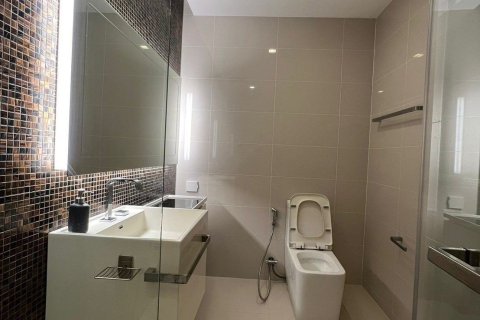 Condo à Bang Sue, Bangkok, Thaïlande, 2 chambres  № 148400 - photo 11