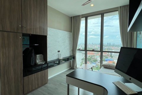 Condo à Bang Sue, Bangkok, Thaïlande, 2 chambres  № 148400 - photo 3