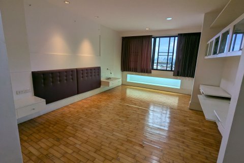 Кондоминиум с 3 спальнями в Нонтхабури, Таиланд № 141122 - фото 9